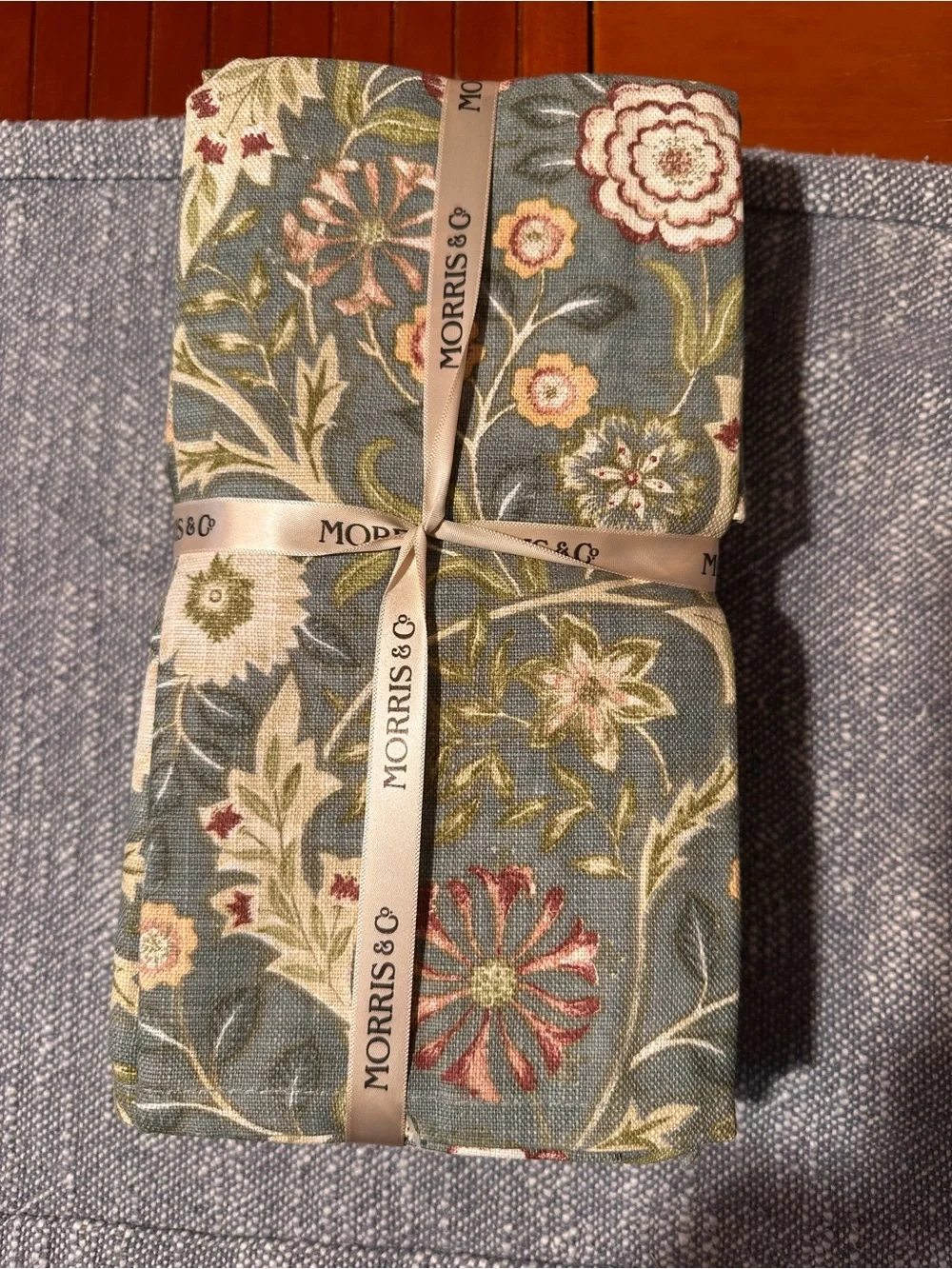Morris & Co Floral Cotton Napkins set of 8 napkings “Wilhelmina” design
